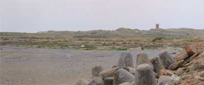 Der Oststrand mit dem Leuchtturm im Hintergrund