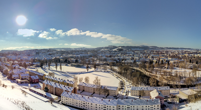 Panorama des schneebedeckten Kempten (Allgäu)
